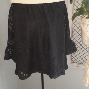 Lace Off the shoulder top